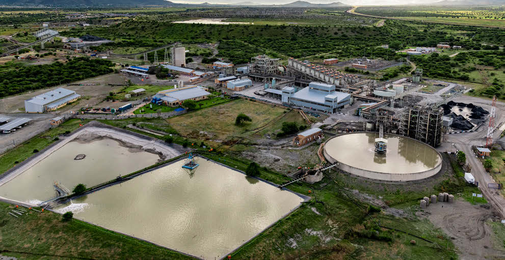 Zondereinde operations
rely on hydropower
to drive underground
mining equipment [photo]